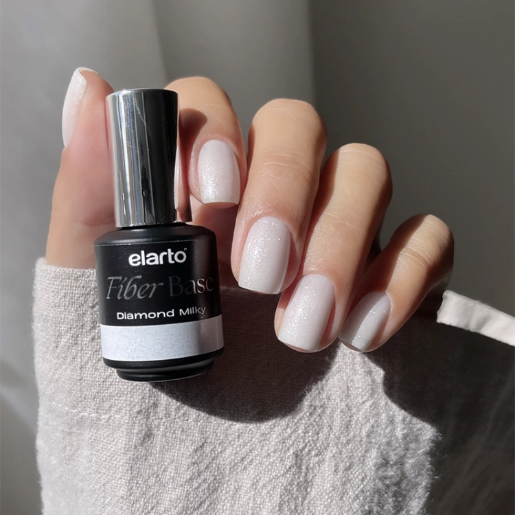 Baza hybrydowa Fiber Diamond Milky 15ml Elarto