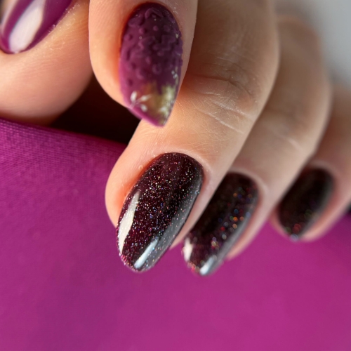 lakier bordowy z brokatem