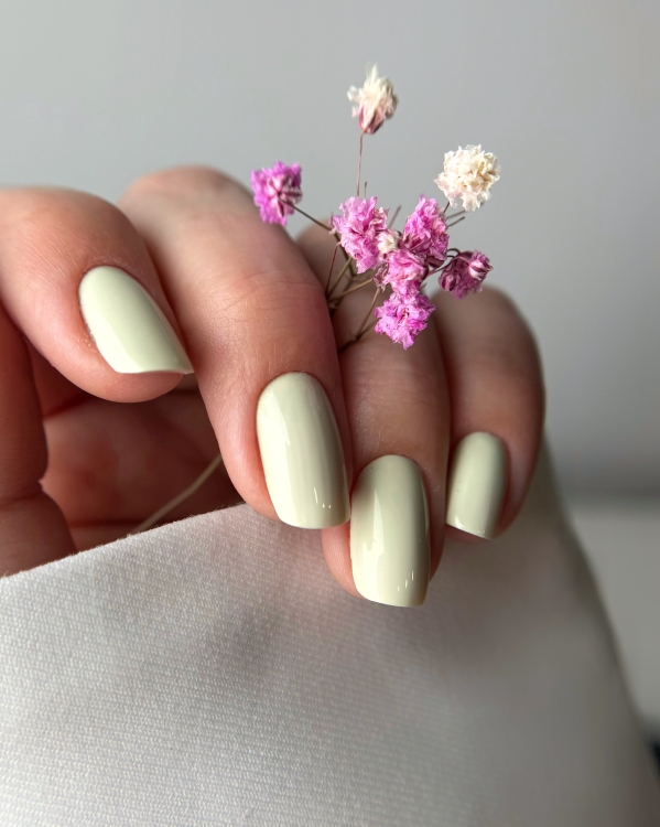 lakier hybrydowy 692