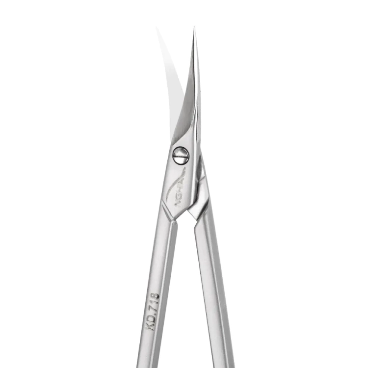 nożyczki do manicure leworęczne