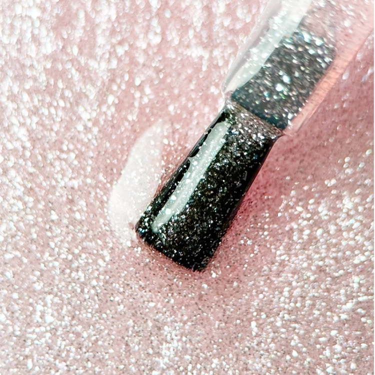 2025_07_15_rubber_base_peachy_pink_closeup_800x800 (1).webp