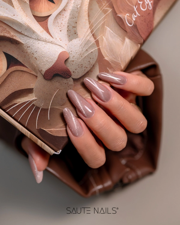 Lakier hybrydowy E11 Cat Effect Saute Nails – stylizacja