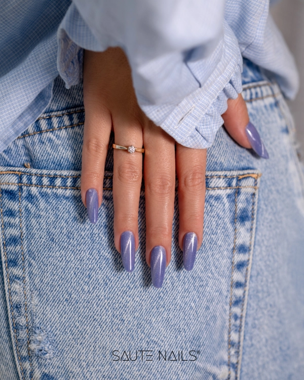 Lakier hybrydowy E14 Cat Effect Saute Nails – stylizacja