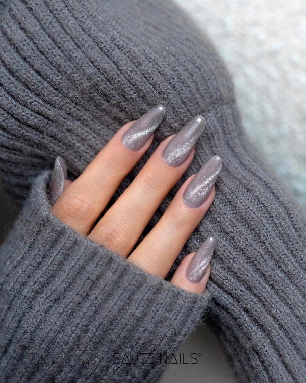 Lakier hybrydowy E16 Cat Effect Saute Nails – stylizacja
