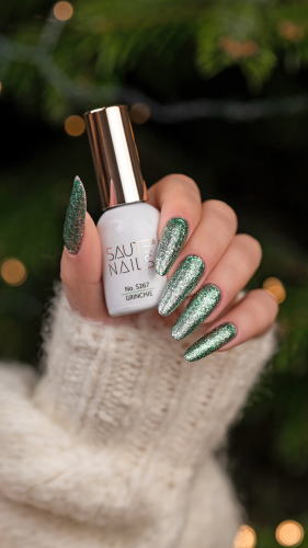 zielony broktat saute nails