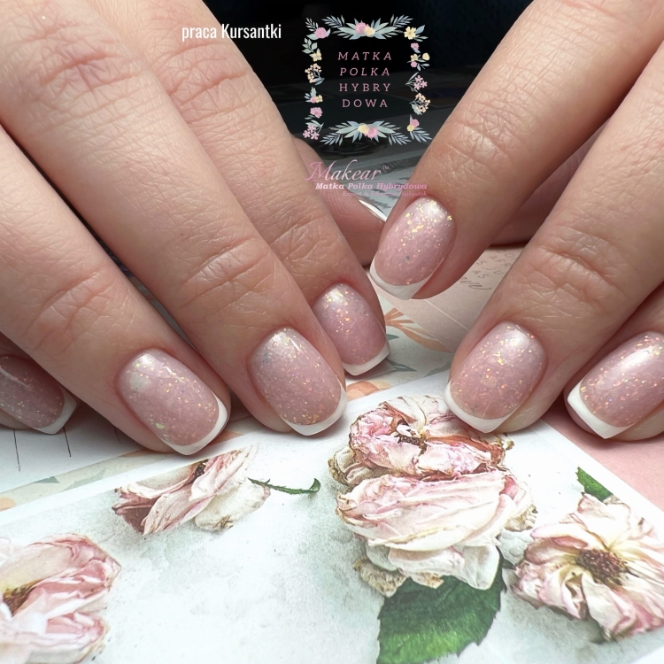 Baza kauczukowa Sparkling Makear SRB04 dłoń