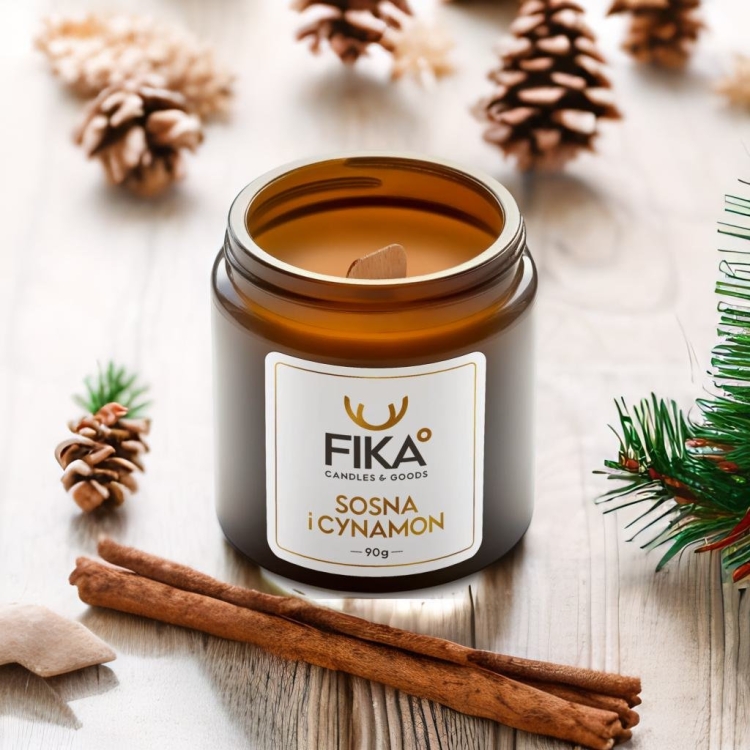 Świeca Sojowa Sosna i Cynamon FIKA 120ml-5586