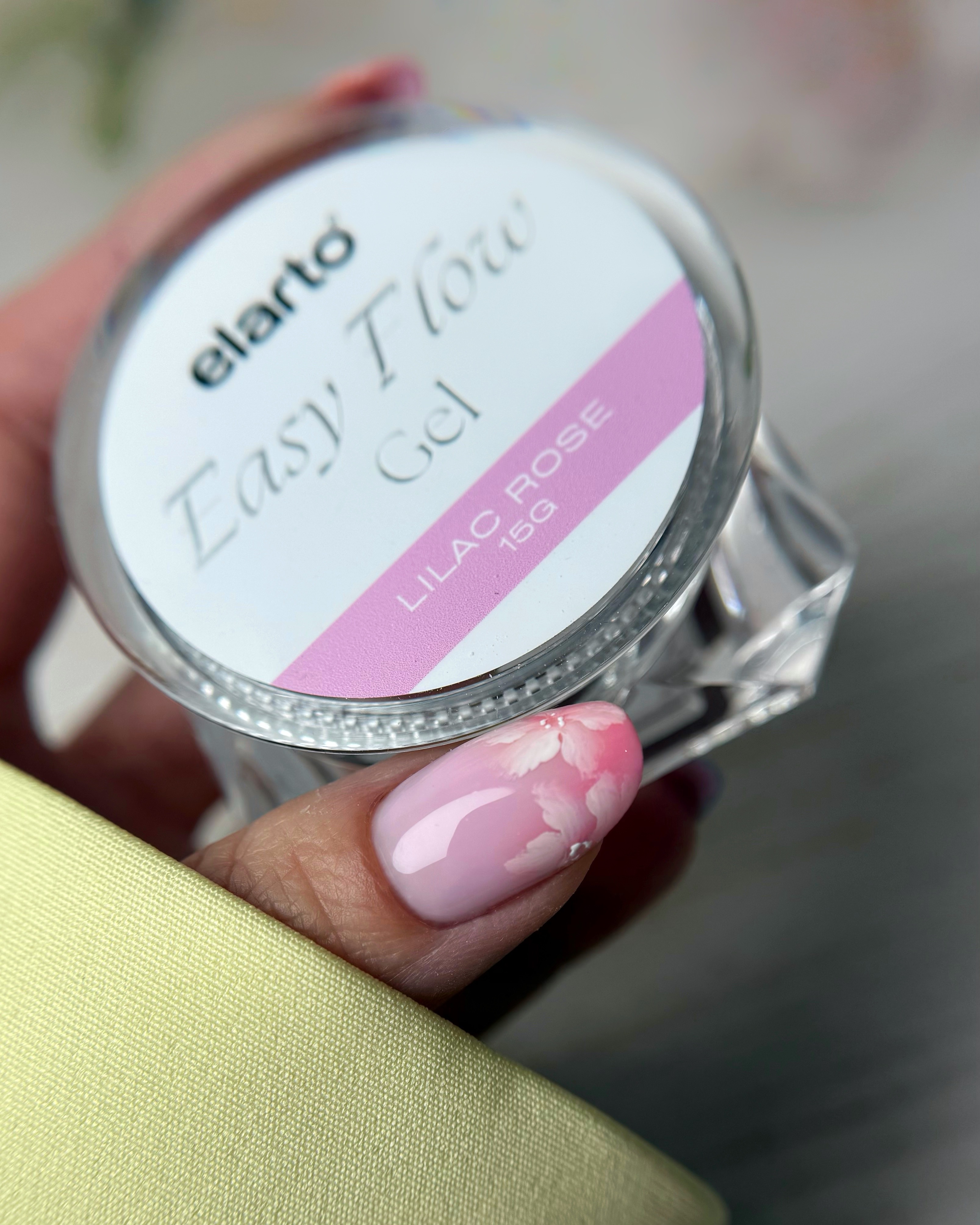 żel do paznokci różowy