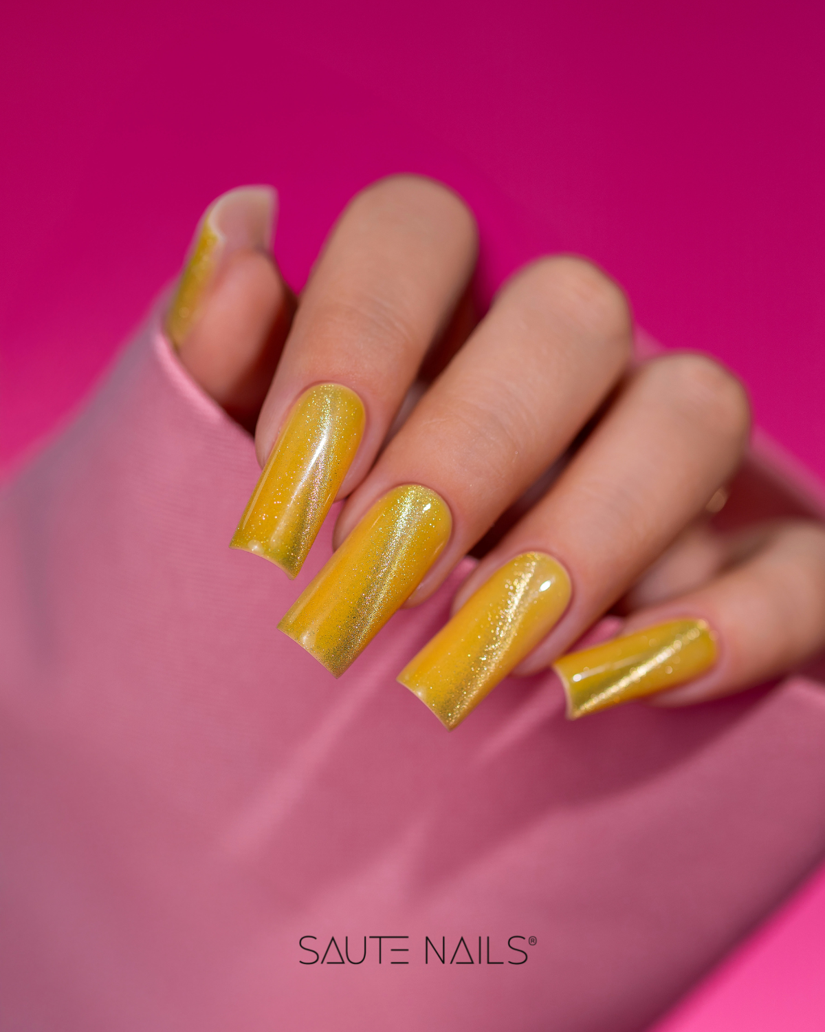 Lakier hybrydowy E05 Cat Effect Saute Nails – stylizacja